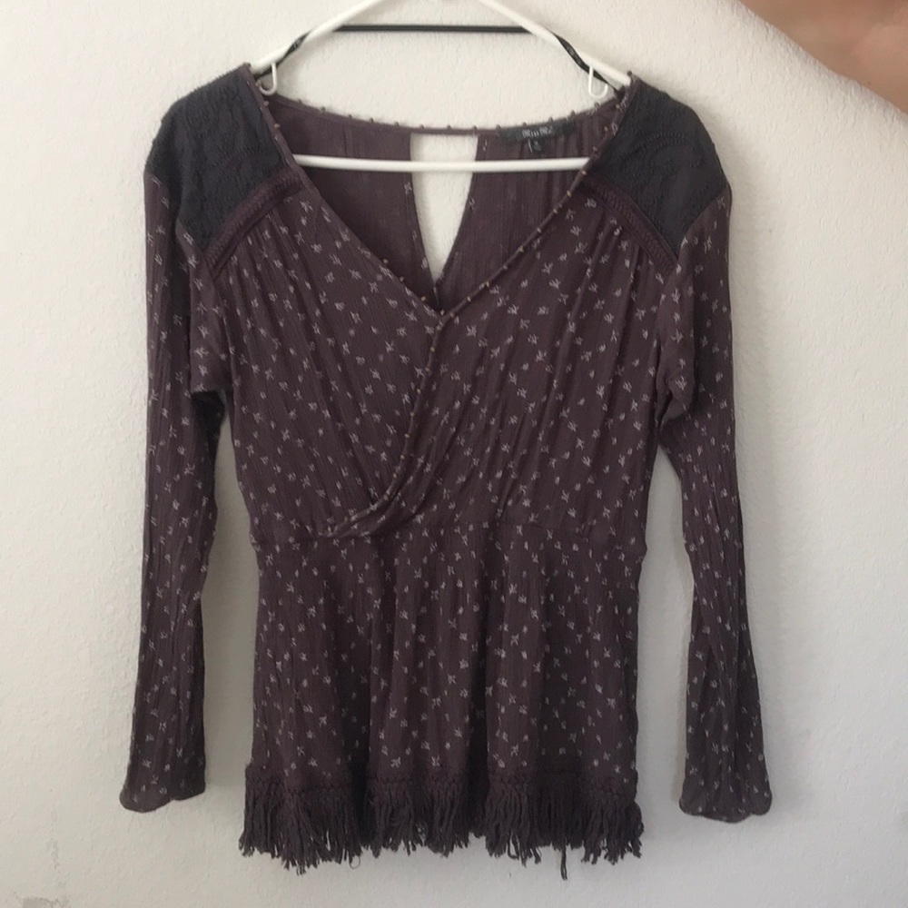 Long sleeve low cut shirt